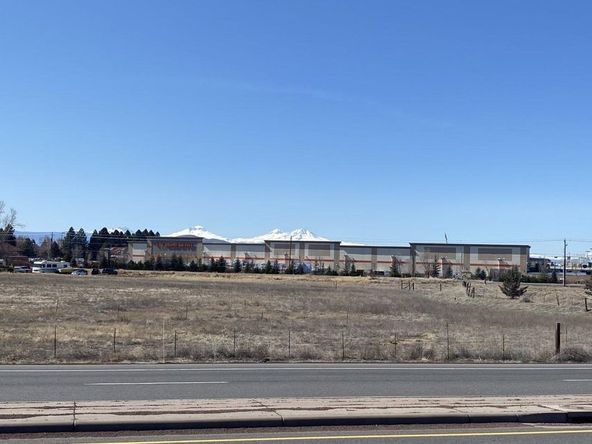 2036 NW Canal Blvd, Redmond, OR 97756